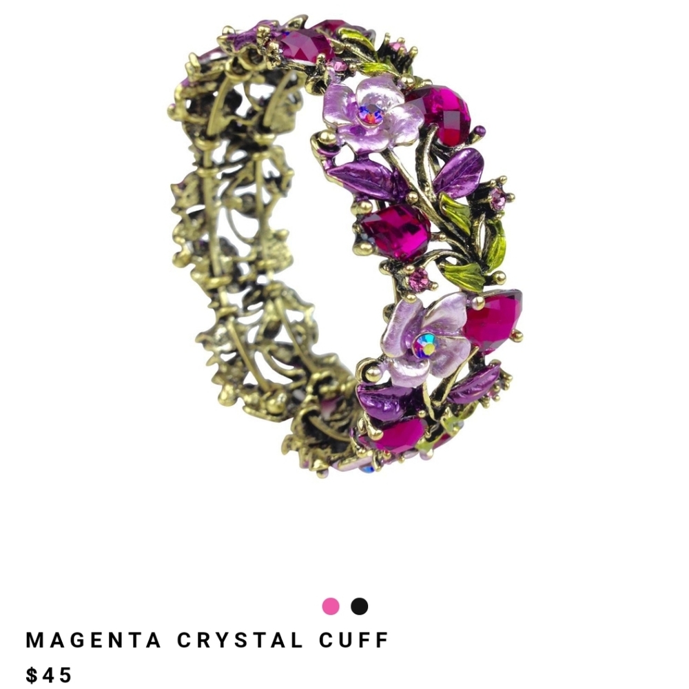 New Gorgeous Crystal Flowers & Hearts Cuff